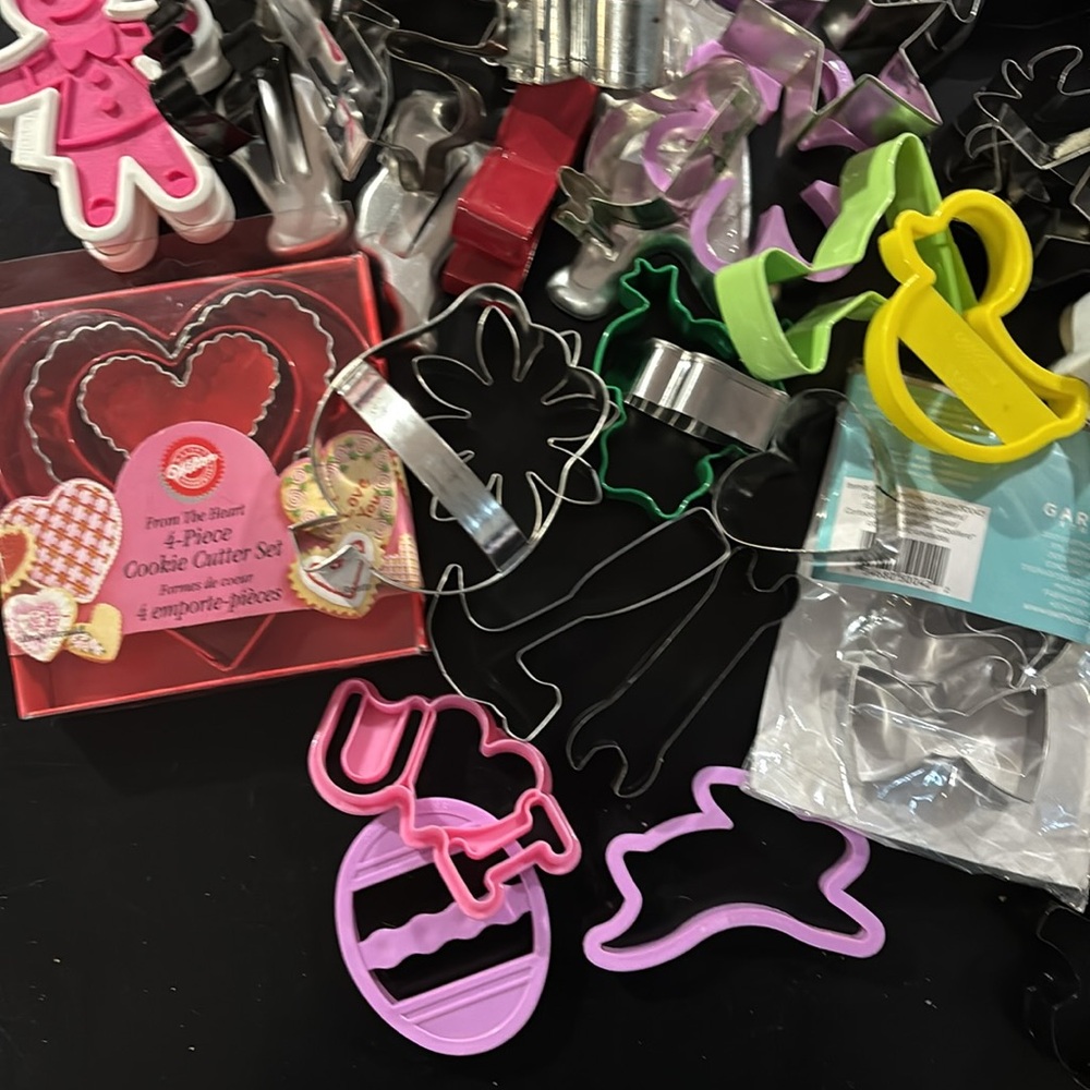 Assorted cookie cutters - Picture 5 of 5